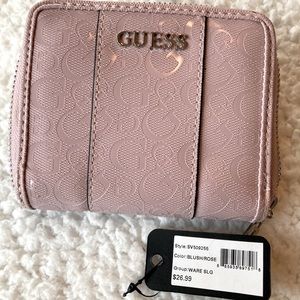 Bnwt gueas zip up wallet